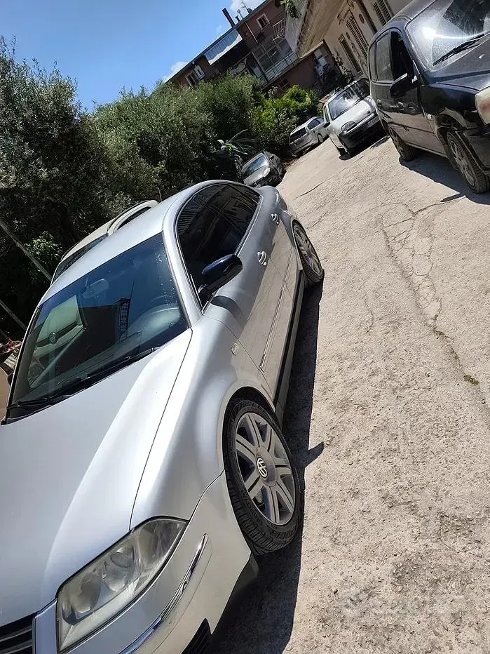 Usata VW Passat 130 CV (95 kW) 2002 Grigio Berlina