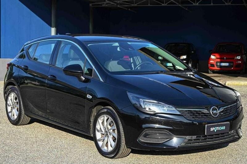 Usata Opel Astra Business Elegance 110 CV (80 kW) 2021 Nero Berlina