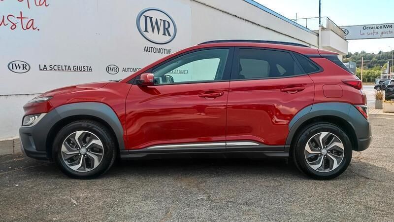 Usata Hyundai Kona 105 CV (77 kW) 2021 Rosso metallizzato SUV