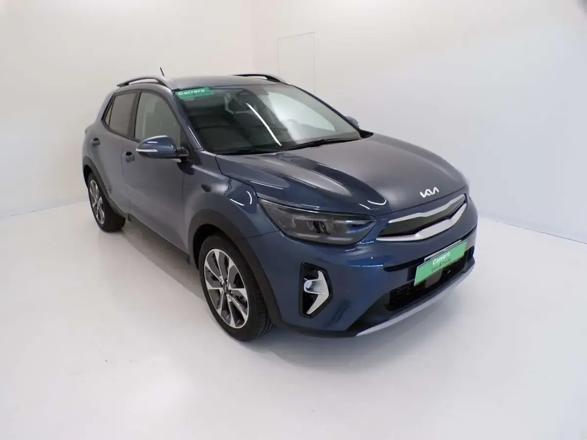 Usata Kia Stonic Style 101 CV (74 kW) 2023 Blu metallizzato SUV