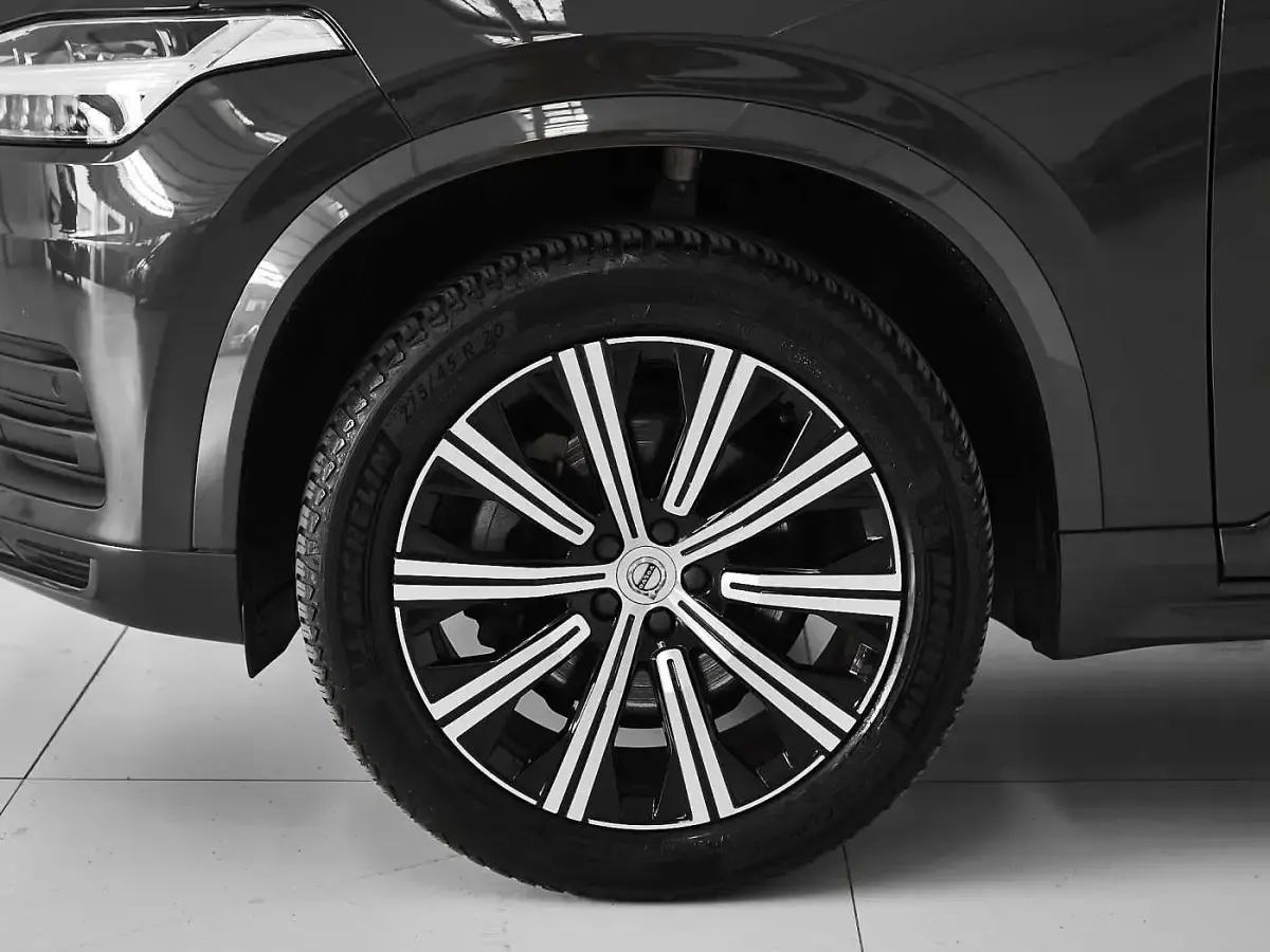 Usata Volvo XC90 173 CV (127 kW) 2024 Grigio SUV