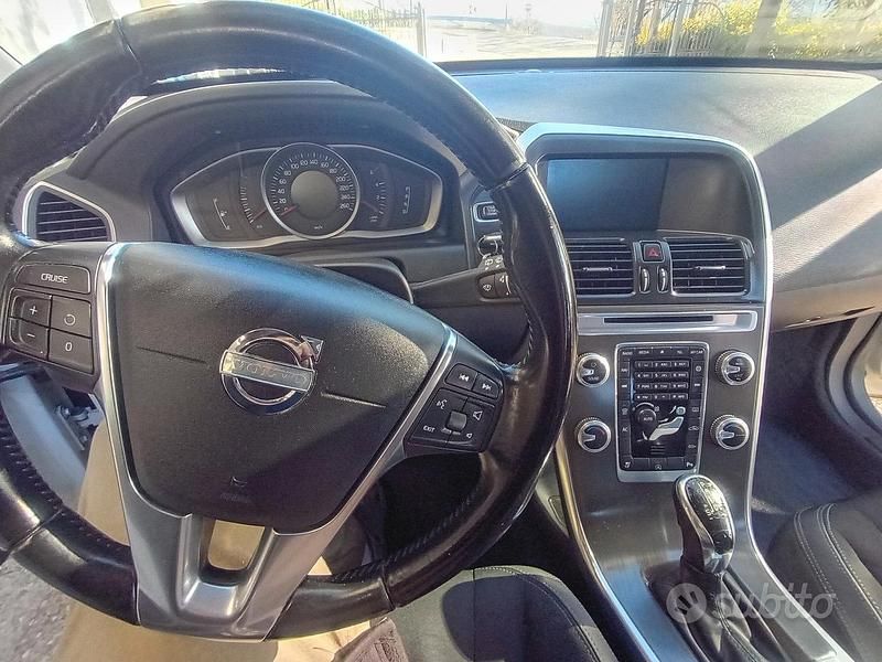 Usata Volvo XC60 203 CV (149 kW) 2015 Bianco SUV