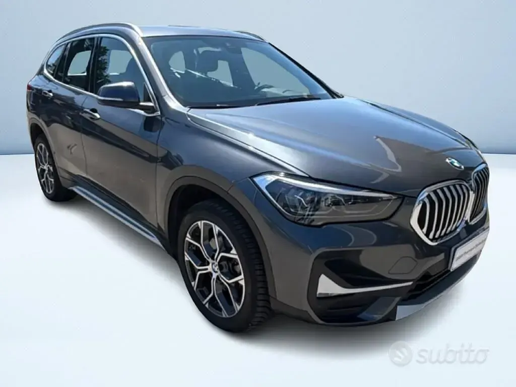 Usata BMW X1 xLine 116 CV (85 kW) 2022 Grigio metallizzato SUV