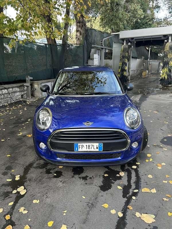 Usata Mini One D 95 CV (69 kW) 2018 Blu/azzurro Utilitaria