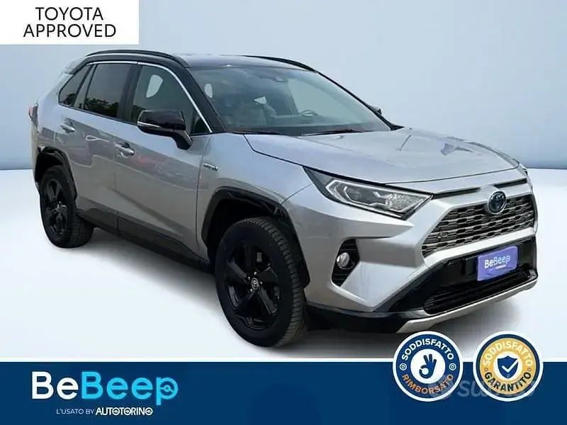 Usata Toyota RAV4 Hybrid Style 218 CV (160 kW) 2020 Grigio metallizzato SUV