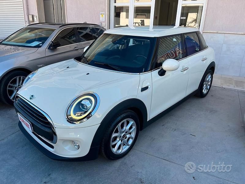 Usata Mini One D Business 95 CV (69 kW) 2018 Bianco Utilitaria