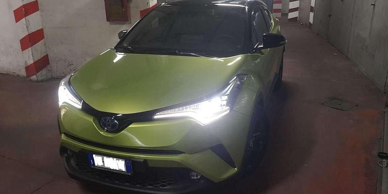 Usata Toyota C-HR Edition 98 CV (72 kW) 2019 Verde SUV