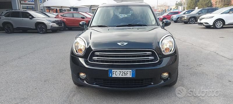 Usata Mini Park Lane Countryman 111 CV (81 kW) 2016 Nero SUV