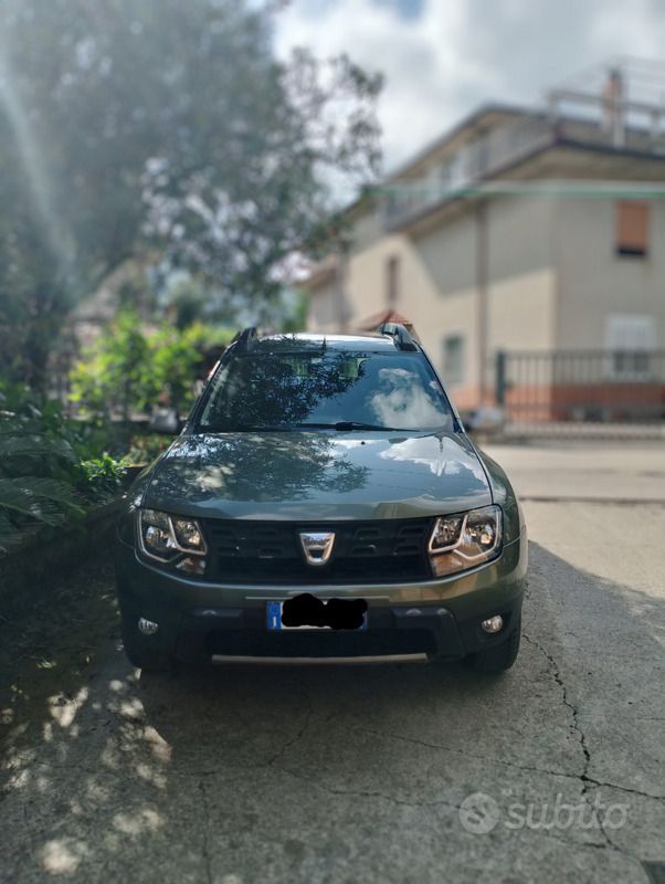 Usata Dacia Duster 110 CV (80 kW) 2014 Verde SUV