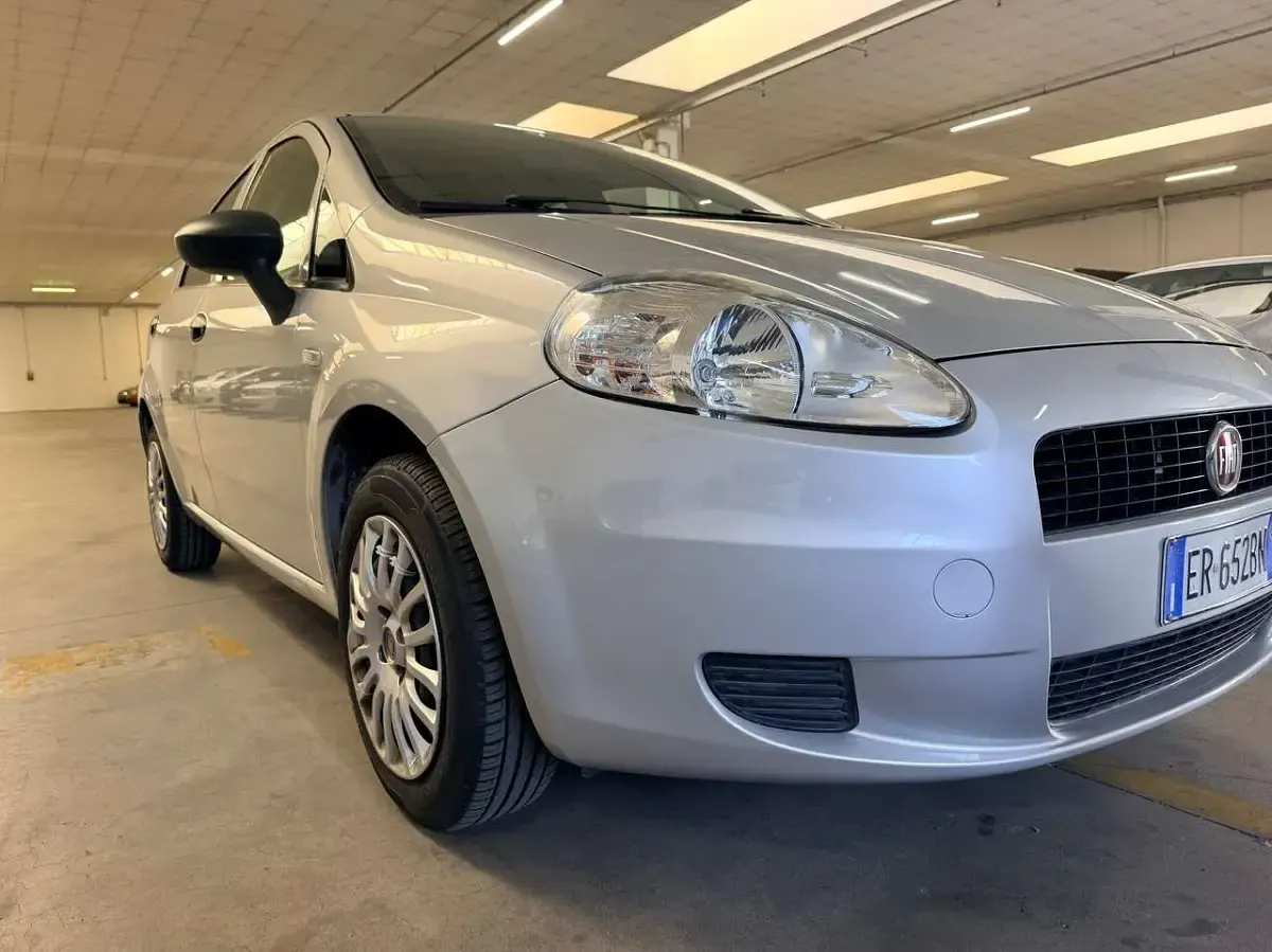 Usata Fiat Punto Evo Dynamic 69 CV (50 kW) 2013 Grigio Utilitaria