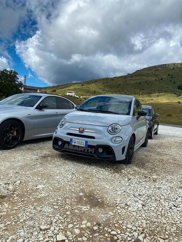 Grigio Usata 2019 Abarth 595 Pista Due volumi | 20.000 € (Molto cara) - Immagine 1/4