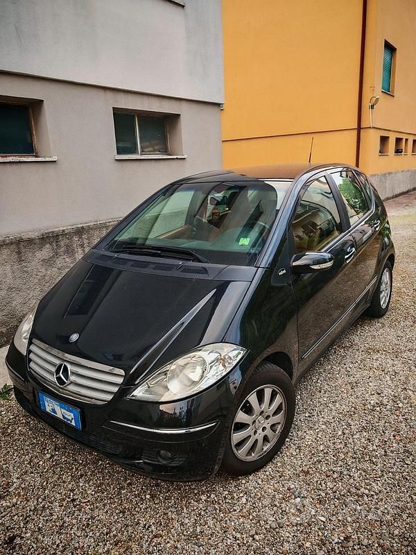 Usata Mercedes A180 109 CV (80 kW) 2006 Nero Berlina