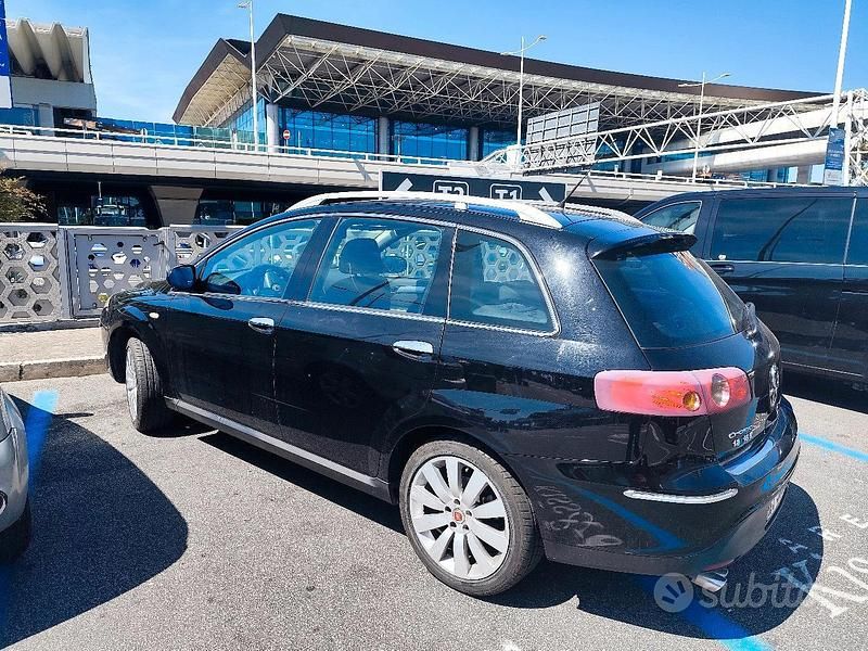 Usata 2009 Fiat Croma Tre volumi | 2000 € - Immagine 1/4
