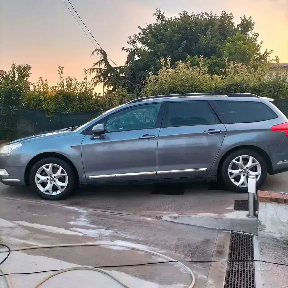 Usata Citroën C5 140 CV (102 kW) 2010 Grigio Station wagon