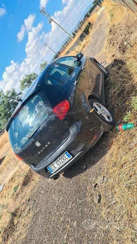 Usata Seat Altea 102 CV (75 kW) 2012 Nero Monovolume