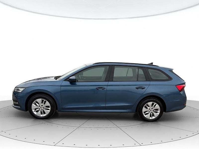 Usata Skoda Octavia Executive 150 CV (110 kW) 2020 Blu Station wagon