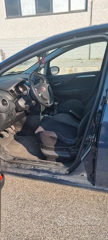 Usata Fiat Punto Evo 77 CV (56 kW) 2014 Blu Utilitaria