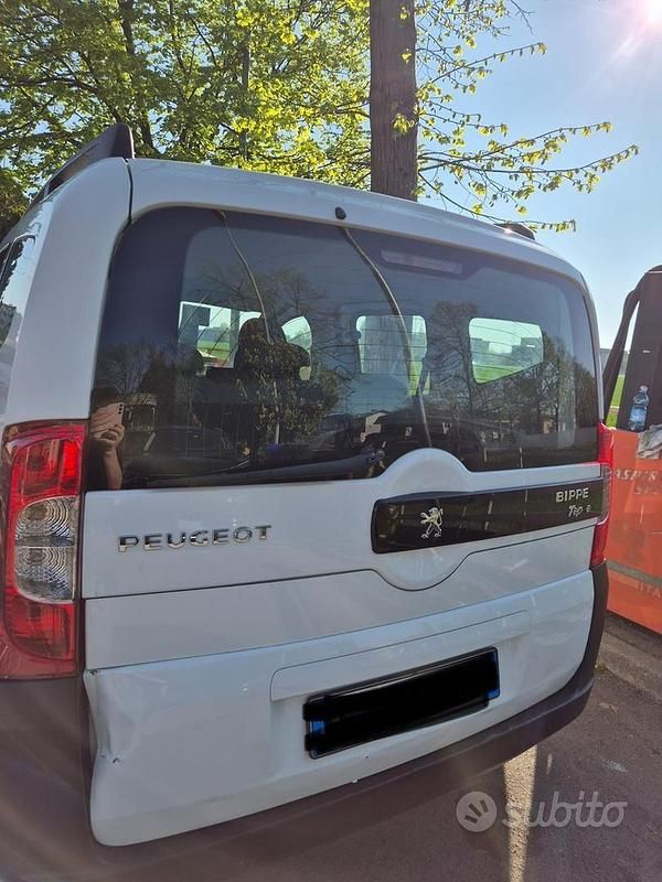 Usata Peugeot Bipper 75 CV (55 kW) 2013 Bianco Monovolume