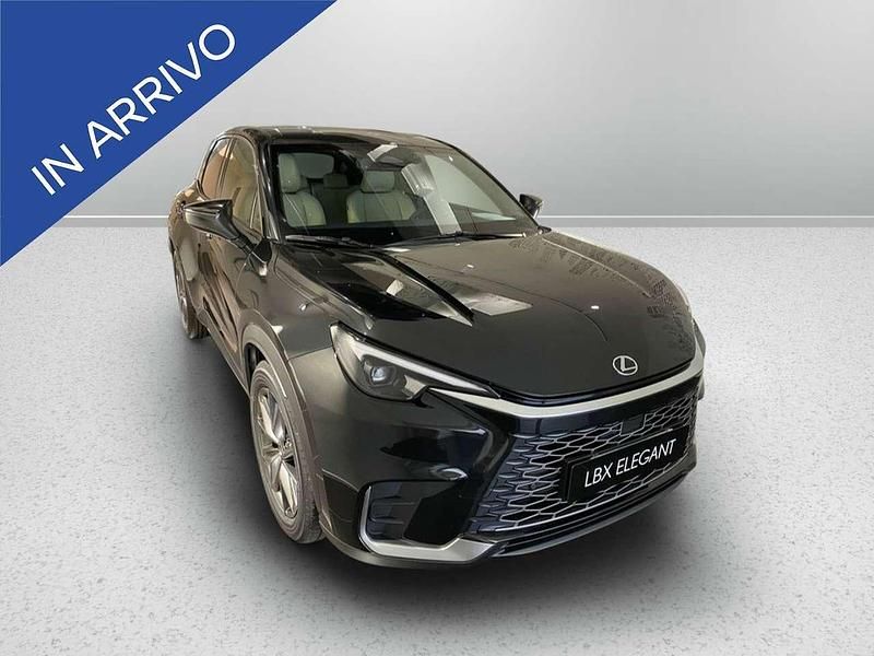 Nuova Lexus LBX 136 CV (100 kW) 2025 Nero SUV
