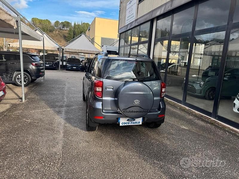 Usata Daihatsu Terios HIRO 86 CV (63 kW) 2009 Grigio SUV