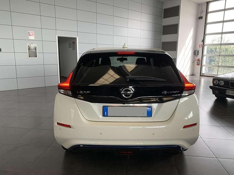 Usata Nissan Leaf 89 kW (122 CV) 2022 Bianco Utilitaria