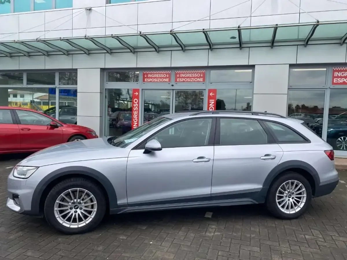 Usata Audi A4 Allroad Business 204 CV (150 kW) 2021 Argento Station wagon