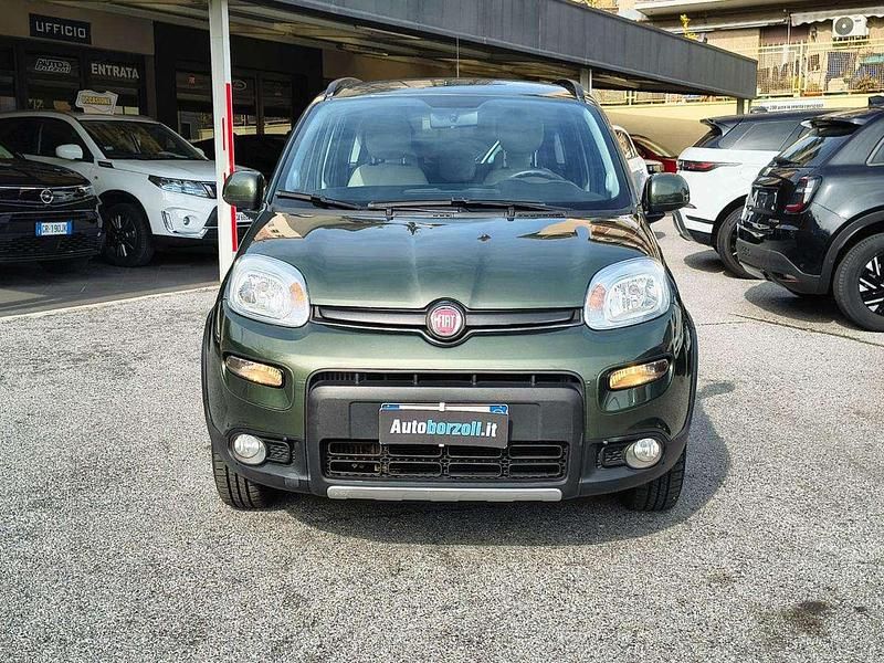 Usata Fiat Panda 4x4 S 75 CV (55 kW) 2013 Verde metallizzato Utilitaria