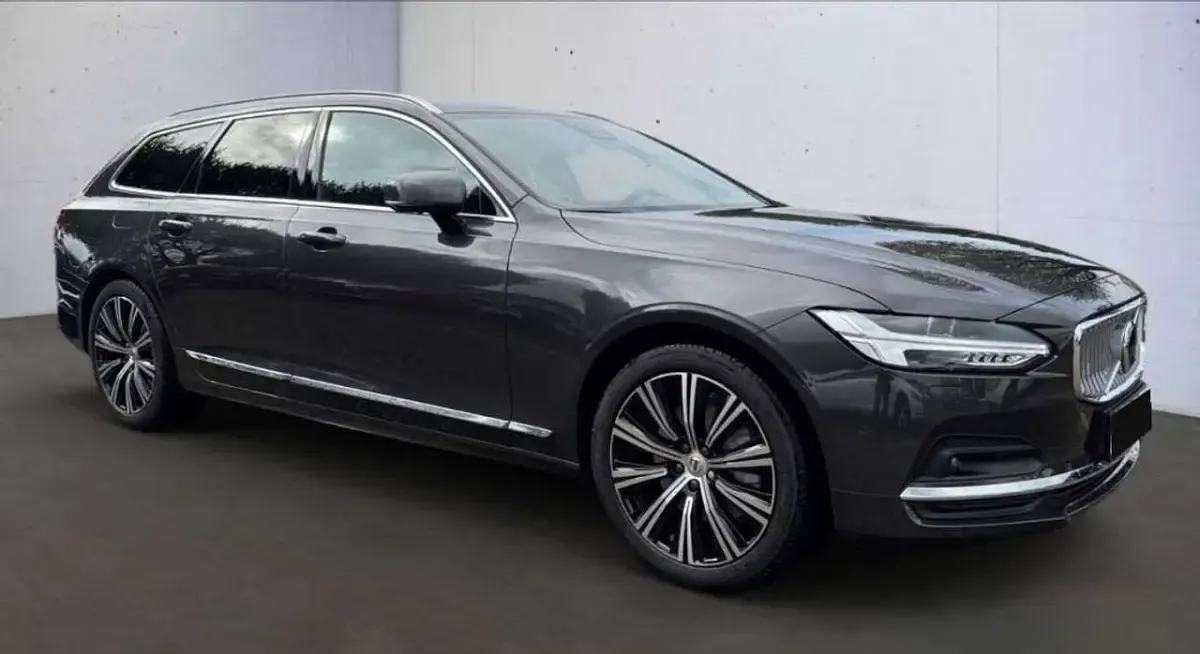 Usata Volvo V90 Plus 197 CV (144 kW) 2023 Grigio platinum Station wagon