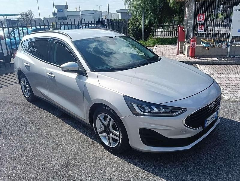 Usata Ford Focus Business Edition 120 CV (88 kW) 2022 Argento Station wagon