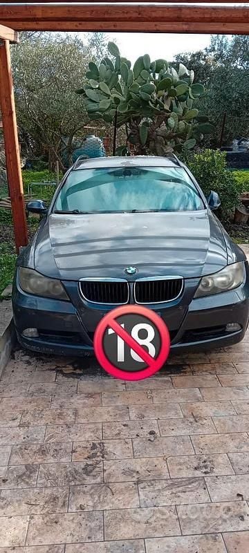 Grigio Usata 2005 BMW 320 Efficient Dynamics Station wagon | 1500 € (Super prezzo) - Immagine 1/4