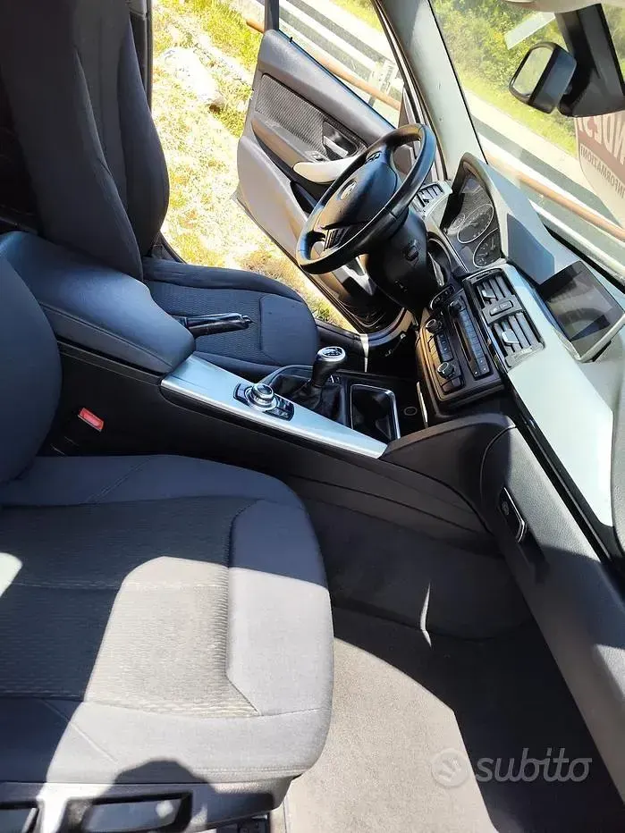 Usata BMW 318 143 CV (105 kW) 2014 Nero Station wagon