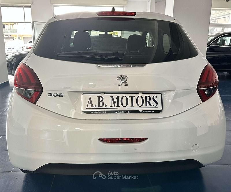 Usata Peugeot 208 102 CV (75 kW) 2019 Bianco Utilitaria