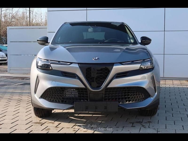 Nuova Alfa Romeo Junior Edizione Speciale 137 CV (100 kW) 2026 Gray SUV