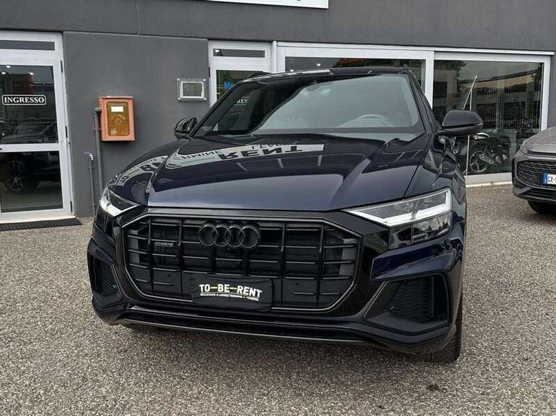 Usata Audi Q8 S-Line 286 CV (210 kW) 2023 Blu/azzurro SUV