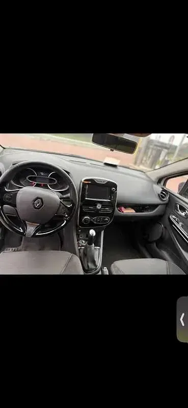 Usata Renault Clio IV 73 CV (53 kW) 2013 Berlina