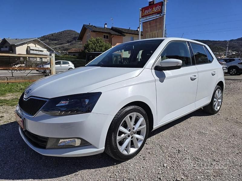 Usata Skoda Fabia Active 75 CV (55 kW) 2017 Bianco Berlina