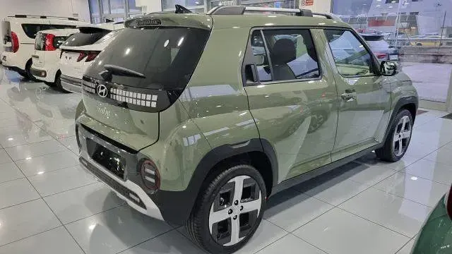Nuova Hyundai Inster 27 kW (38 CV) 2026 Verde Utilitaria