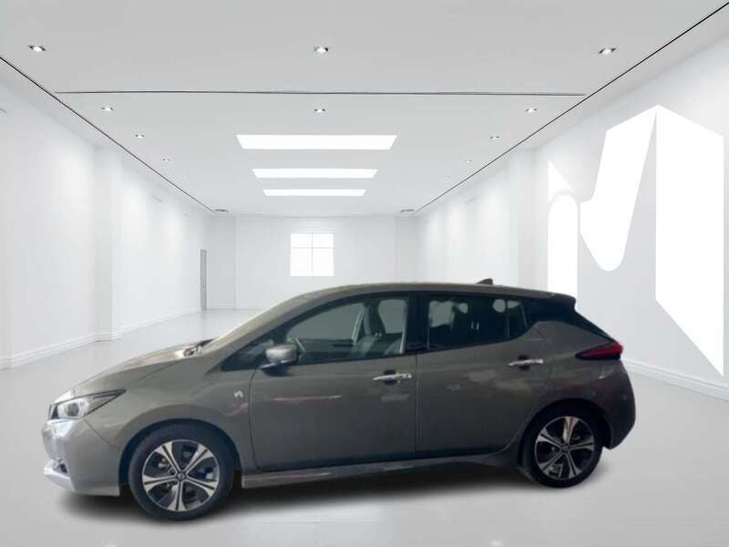 Usata Nissan Leaf N-Connecta 89 kW (122 CV) 2021 Grigio Utilitaria