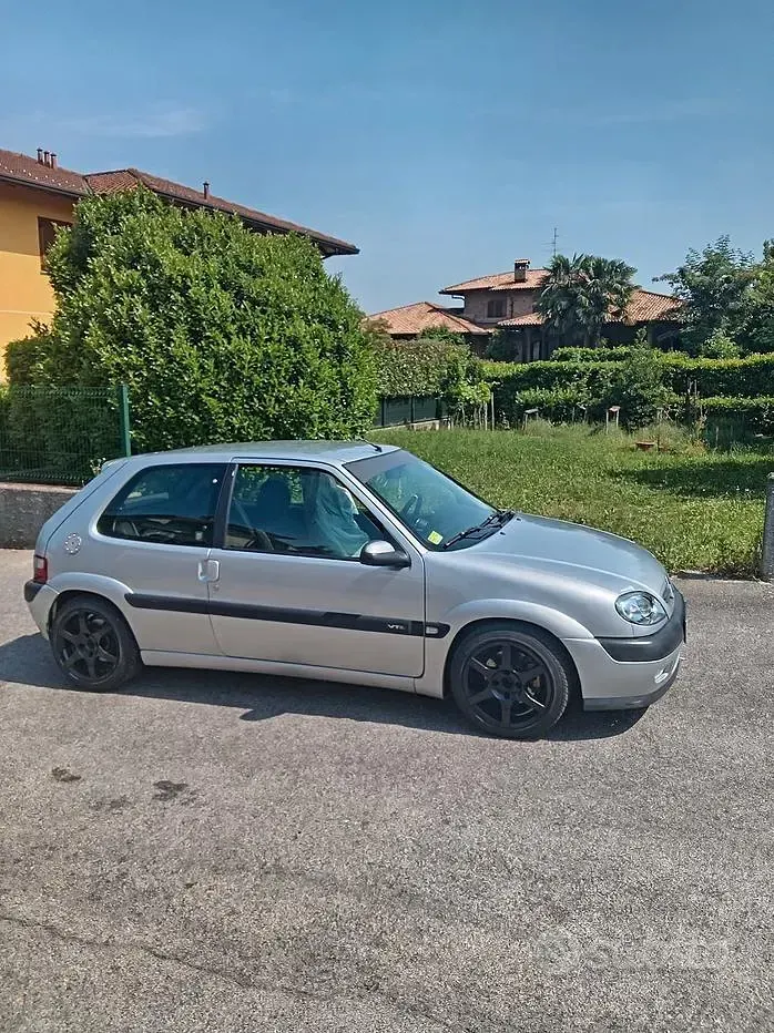 Usata Citroën Saxo 98 CV (72 kW) 2003 Grigio Utilitaria