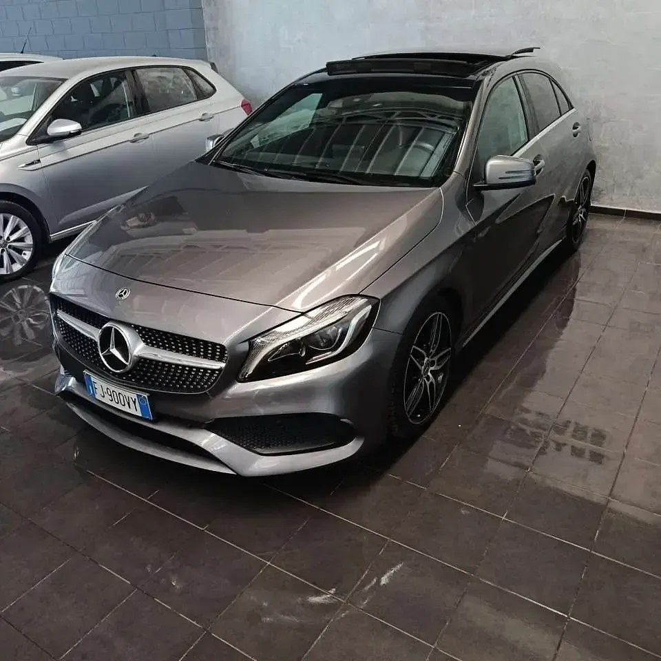 Usata Mercedes A200 Premium 136 CV (100 kW) 2017 Grigio Utilitaria