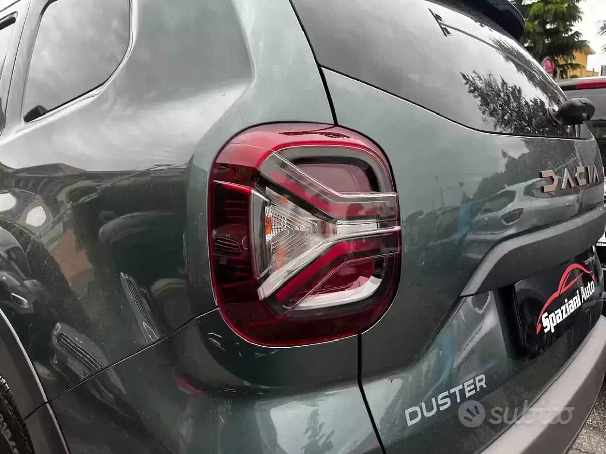 Usata Dacia Duster Extreme 101 CV (74 kW) 2023 Verde SUV