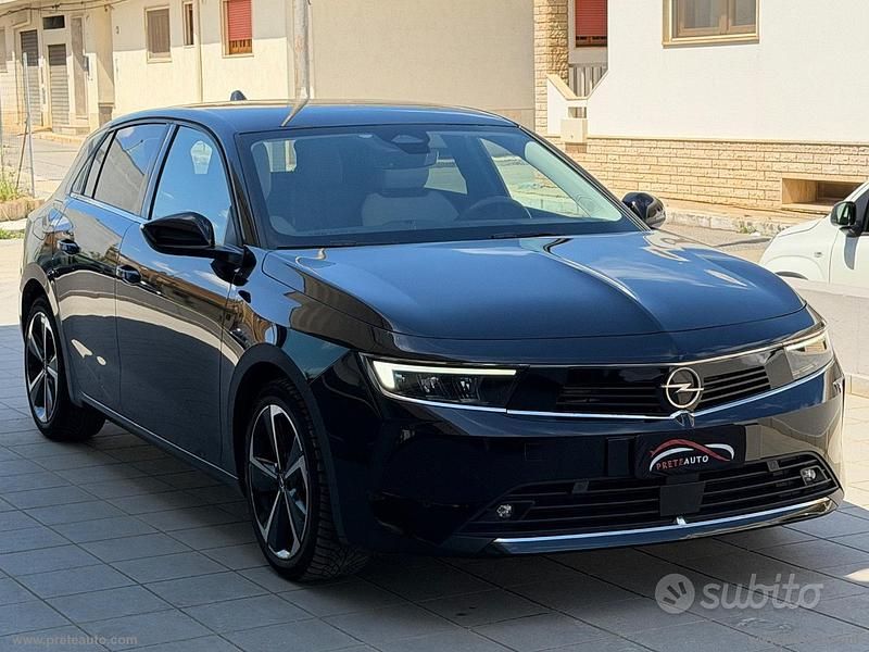 Gebraucht Opel Astra Elegance 131 PS (96 kW) 2023 Schwarz Kleinwagen