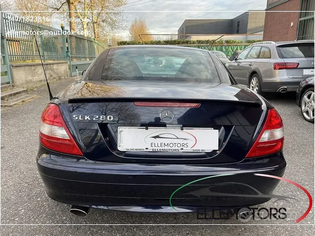 Usata Mercedes SLK280 231 CV (169 kW) 2007 Blu Cabrio