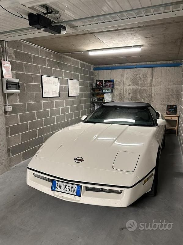 Usata 1987 Chevrolet Corvette C4 Cabrio | 22.000 € - Immagine 1/4