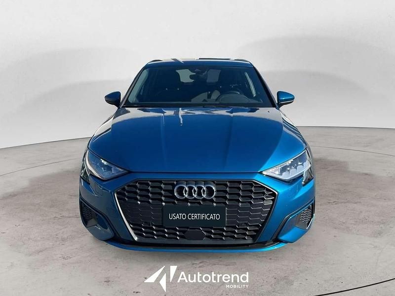Usata Audi A3 Sportback Business 116 CV (85 kW) 2021 Blu/azzurro Utilitaria