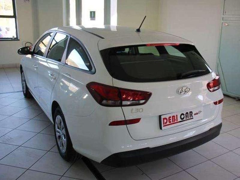 Usata Hyundai i30 Comfort 101 CV (74 kW) 2019 Bianco Station wagon