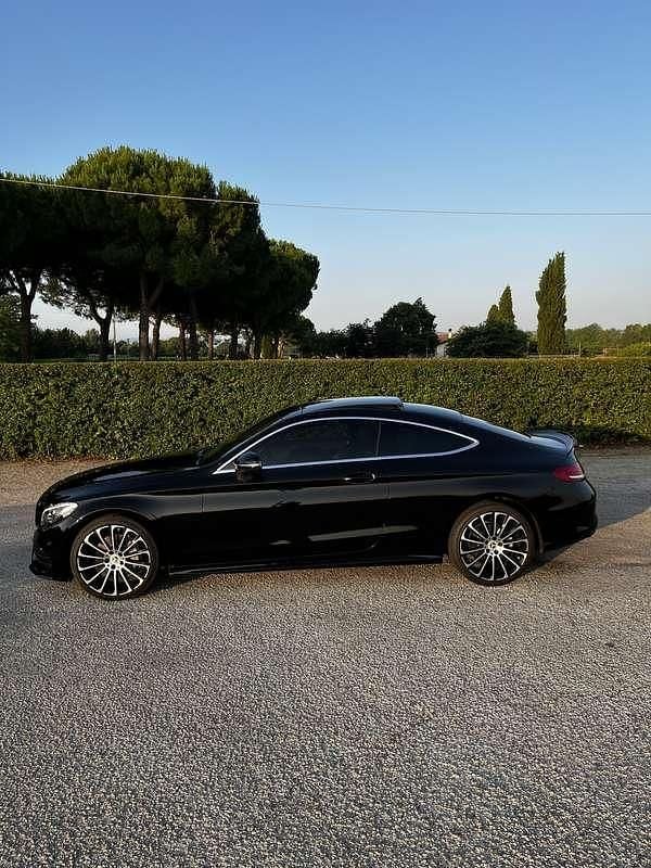 Usata Mercedes C250 Premium Plus 204 CV (150 kW) 2016 Nero Coupé
