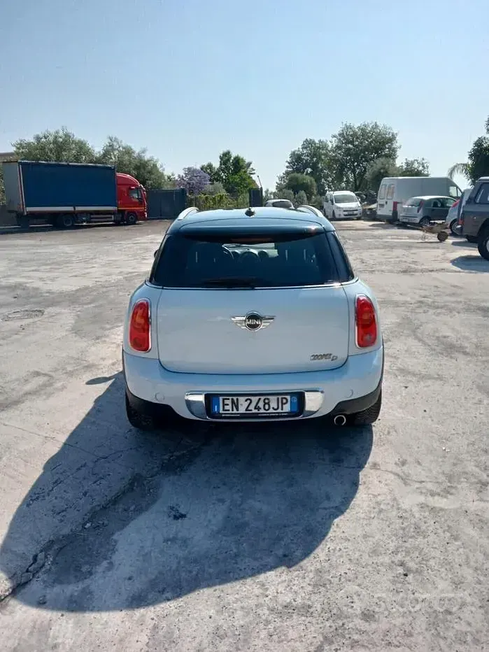 Usata Mini Cooper D Countryman 111 CV (81 kW) 2012 Bianco SUV