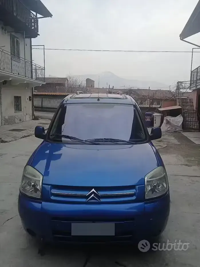 Usata Citroën Berlingo 75 CV (55 kW) 2004 Blu Monovolume
