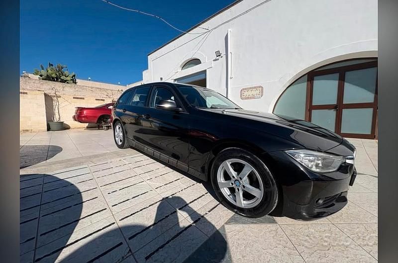 Usata BMW 318 116 CV (85 kW) 2014 Nero Station wagon